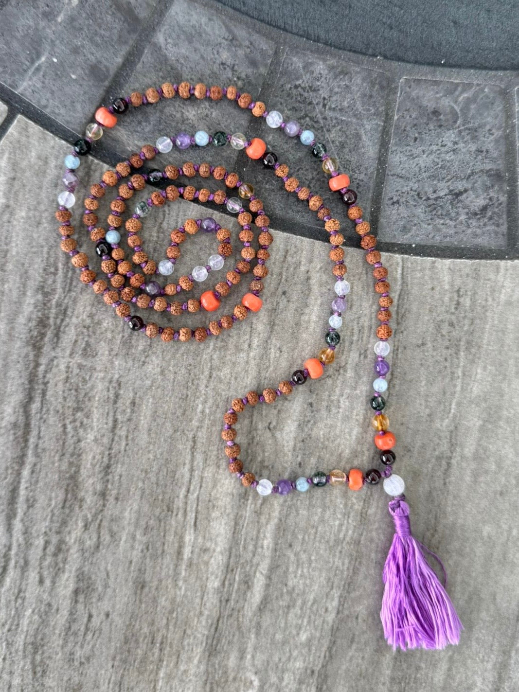 Japa mala  “Los 7 Chakras – Camino de Alineación Interior”
